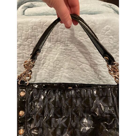 Michael Kors Black Patent Embossed Logo Shoulder Bag Gold Accents - Picture 4 of 9